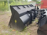 Used 2022 Pemberton 4.00CY Bucket/ZW220